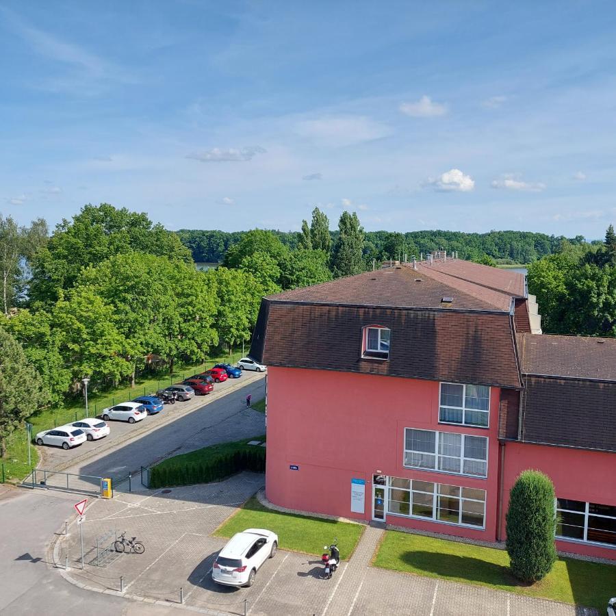 Hotel Svet Třeboň Buitenkant foto